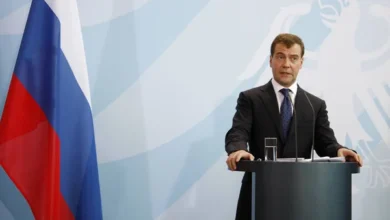Medvedev a amenințat cu reducerea numărului de diplomați ai UE după refuzul de a părăsi Kievul / depositphotos