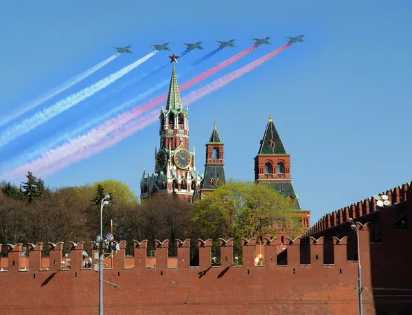 Rusia a amenințat cu un „atac masiv” asupra Kievului din cauza unui posibil eșec al paradei din Moscova / depositphotos