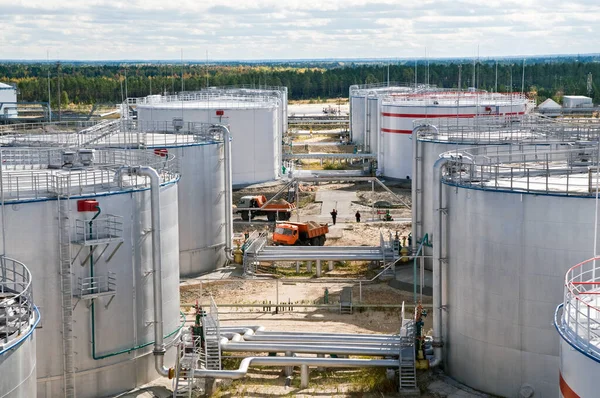 Moldova va crea un sistem național de rezerve petroliere pentru situații de urgență/depositphotos