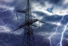 Ploile torențiale au lăsat fără electricitate o parte a Moldovei: autoritățile au cerut economisirea energiei / depositphotos