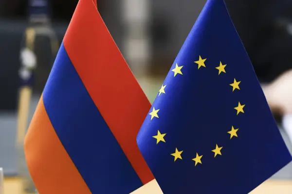 Țările UEEA cer Armeniei să organizeze un referendum privind alegerea dintre Uniunea Europeană și Uniunea Economică Eurasiatică/depositphotos