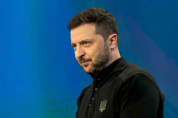 Zelenski a anunțat un regim de încetare a focului începând cu miezul nopții de 5 mai / depositphotos