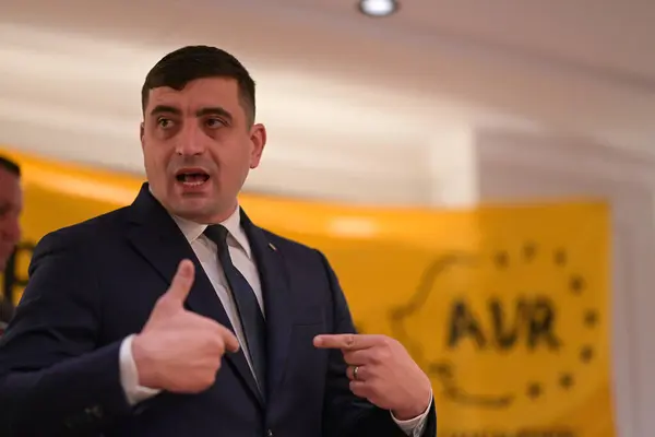 George Simion și întrebările privind posibila influență externă: riscuri politice pentru România și regiune / depositphotos