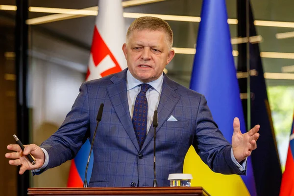 Premierul Slovaciei a declarat la Moscova despre o posibilă încheiere a războiului din Ucraina / depositphotos