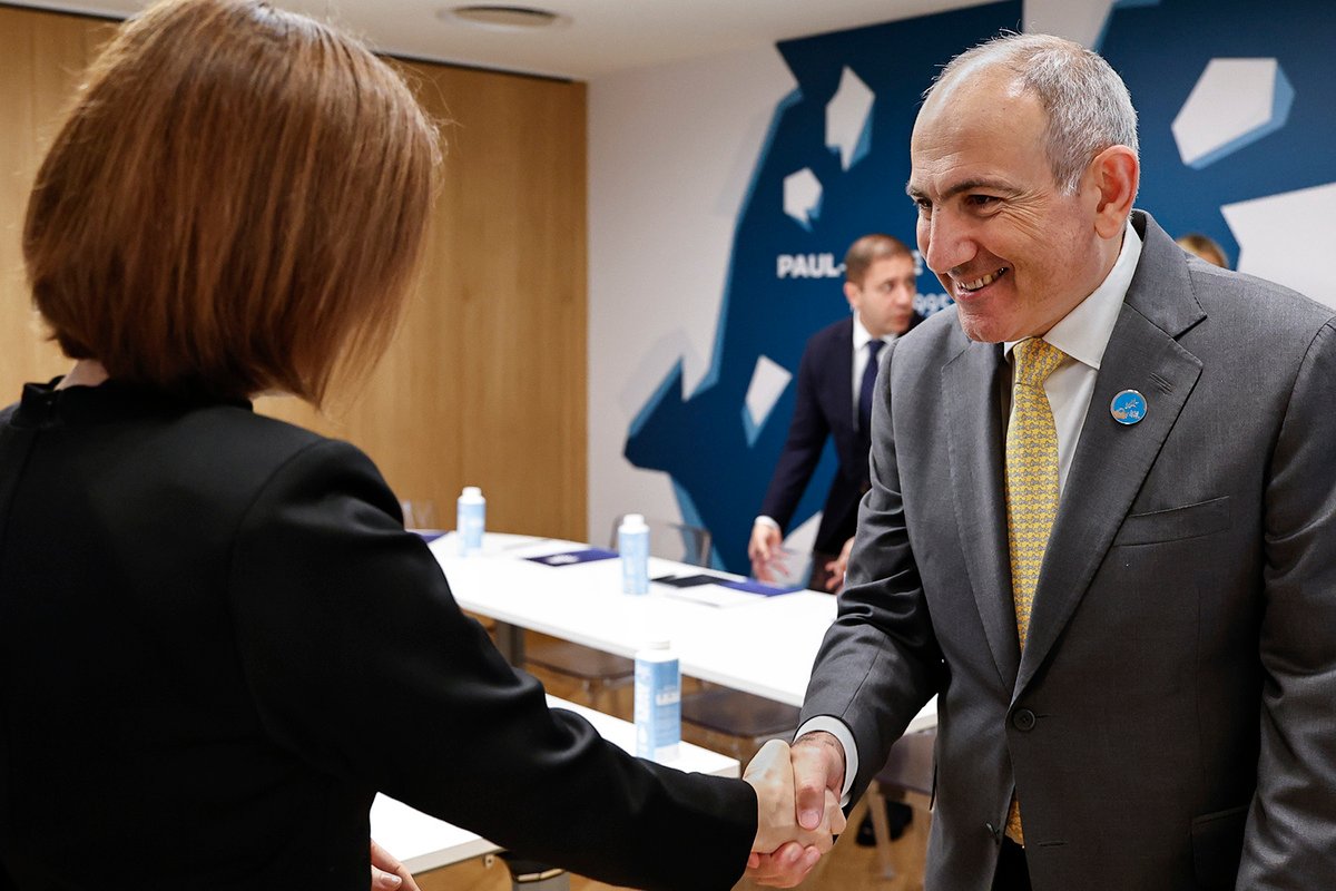 Санду поддержала Пашиняна после победы его партии на выборах в Армении / primeminister.am