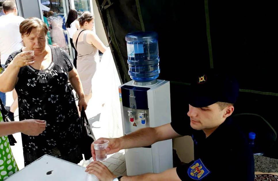 Более 1 500 человек воспользовались пунктами помощи во время жары в Молдове/point.md