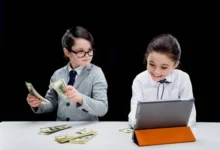Educația financiară și alfabetizarea media vor fi integrate în programa școlară din Republica Moldova / depositphotos