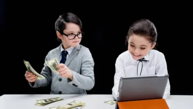 Educația financiară și alfabetizarea media vor fi integrate în programa școlară din Republica Moldova / depositphotos