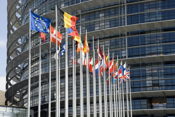 Европарламент осудил атаки российских дронов и призвал усилить поддержку Молдовы и Украины / depositphotos