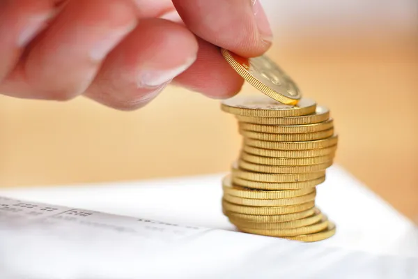 Salariile angajaților din domeniul social vor crește în medie cu 22% în Republica Moldova/depositphotos