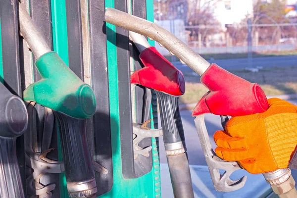 Carburanții continuă să se ieftinească în Moldova: motorina a coborât sub 26,5 lei pe litru/depositphotos