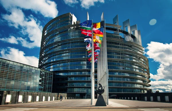 Deputații Republicii Moldova discută despre integrarea europeană în Parlamentul European / depositphotos