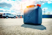 Rusia începe să limiteze vânzarea de combustibil pe fondul atacurilor asupra infrastructurii petroliere / depositphotos