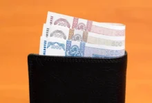 Минфин предлагает ограничить премии и пересмотреть систему надбавок в государственном секторе/depositphotos