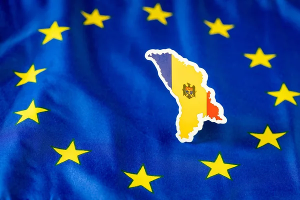 Большинство жителей Молдовы поддерживают вступление в ЕС и ожидают дальнейшей помощи от Брюсселя — опрос / depositphotos