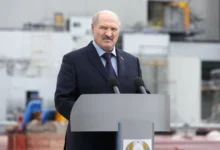 Лукашенко объяснил идею отправлять «нерадивых» работников в армию / depositphotos