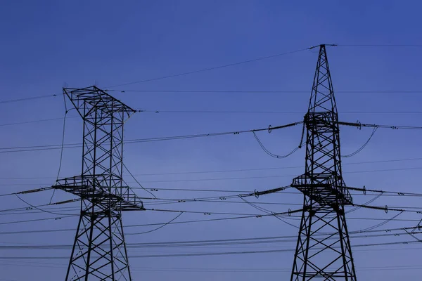 Noua celulă de 400 kV de la stația electrică Vulcănești a fost conectată cu succes la rețea/depositphotos