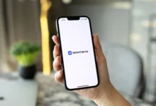 Google Play удалил приложения MAX и VK после введения санкций против холдинга VK/depositphotos