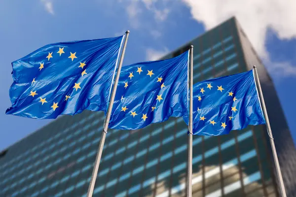 Украина, Румыния, Республика Молдова и Европейский союз укрепляют дунайский маршрут на фоне российских атак на порты/depositphotos