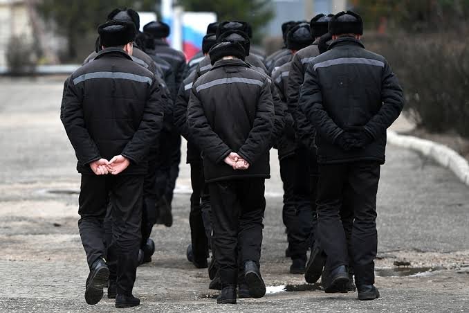 Kremlinul extinde recrutarea deținuților pentru războiul din Ucraina: condamnați pentru contrabandă, sabotaj și infracțiuni legate de droguri ar putea fi trimiși pe front / social media