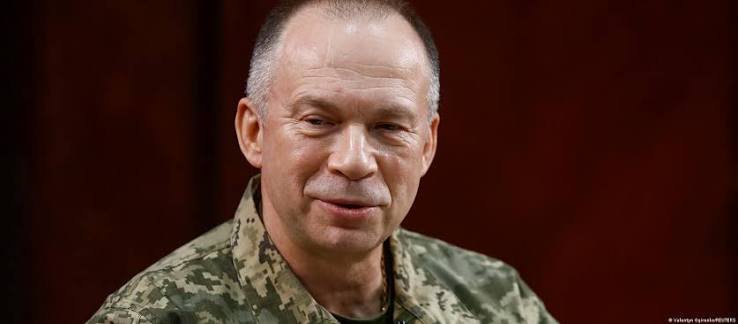 FT: Зеленский рассматривает возможность отставки главнокомандующего ВСУ Александра Сырского/DW.com