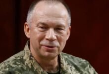Financial Times: Zelenski analizează posibilitatea demiterii comandantului-șef al Forțelor Armate ale Ucrainei, Oleksandr Sîrski/DW.com