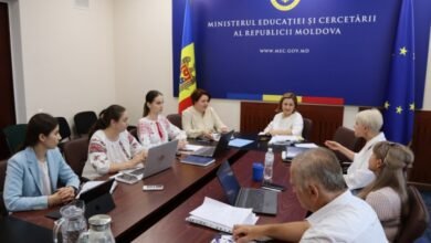 В школах Молдовы запретят дискриминацию учеников из-за денег родителей и усилят защиту жалобщиков / mec.gov.md