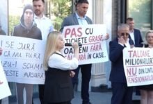 Bumacov, la protestul din fața ANRE: „Cu cât gazul este mai scump, cu atât profitul este mai mare”/tv8.md