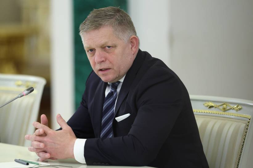 Референдум в Словакии об отмене пожизненных выплат Роберту Фицо признан несостоявшимся/pap.pl
