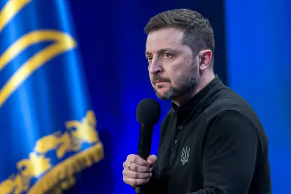 Zelenski: Ucraina intenționează să crească numărul atacurilor cu rază lungă de acțiune asupra Rusiei la 1.000 de drone pe zi / depositphotos