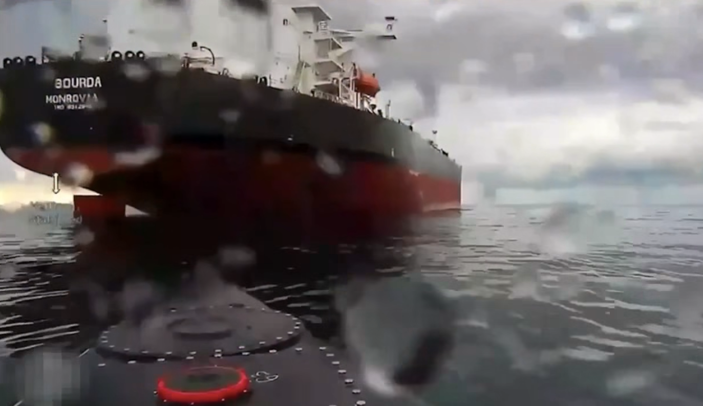 Ucraina anunță, în premieră, scufundarea unui mare portcontainer civil rusesc în Marea Neagră / social media