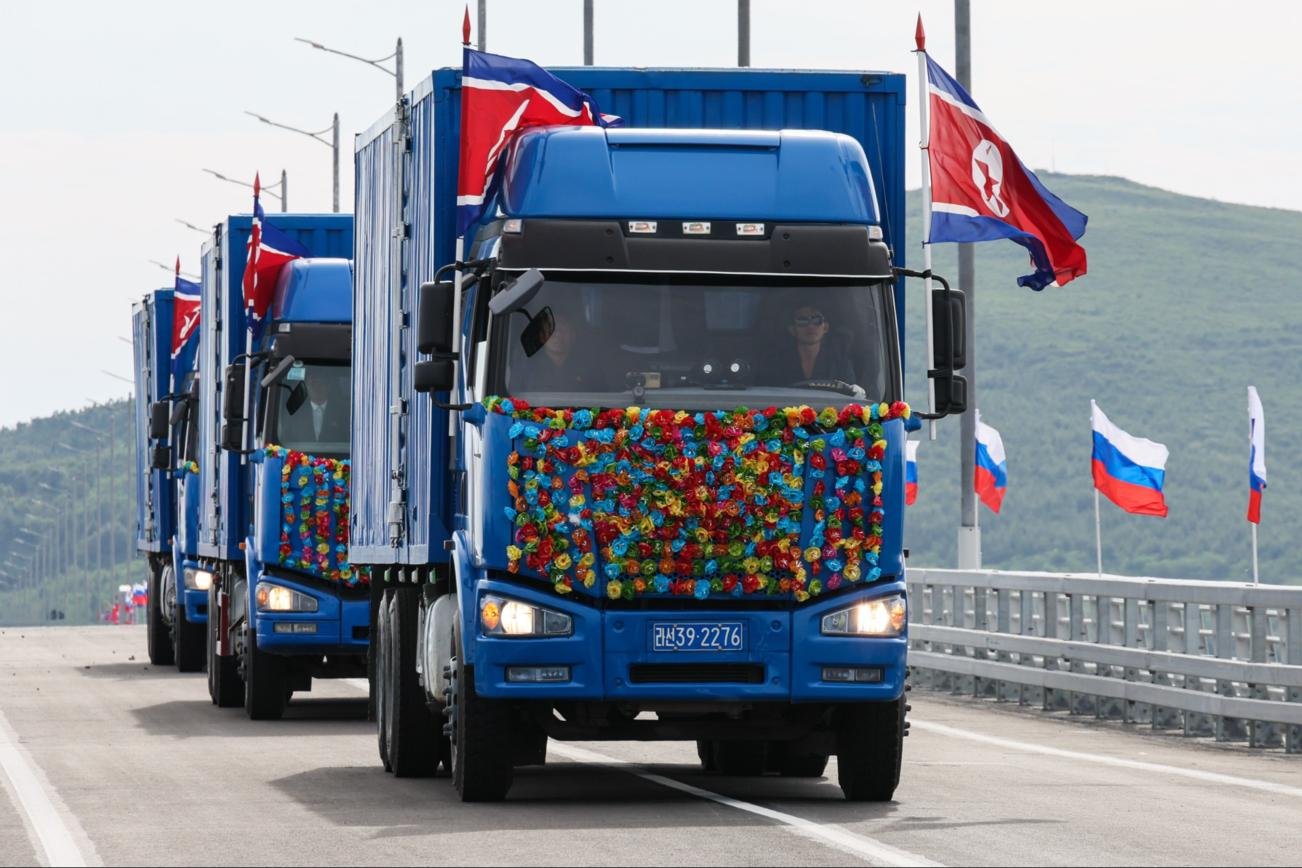 Rusia și Coreea de Nord au deschis primul pod rutier peste râul Tumen / tass.ru