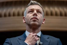 Парламент Венгрии снял неприкосновенность с премьера Петера Мадьяра/rbc