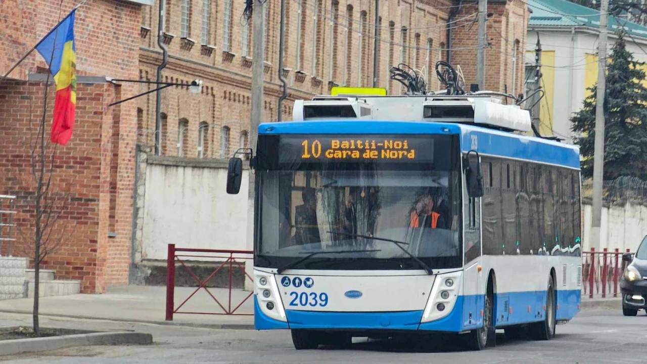 Бесплатный общественный транспорт по средам в Бельцах отложен: мэр Александр Петков обвиняет советников в блокировании проекта/moldova1