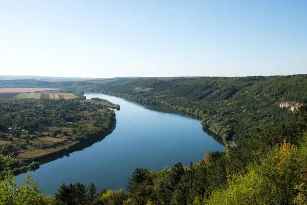 Avertizare hidrologică în Republica Moldova: Scăderi critice ale nivelului apei în râuri/depositphotos
