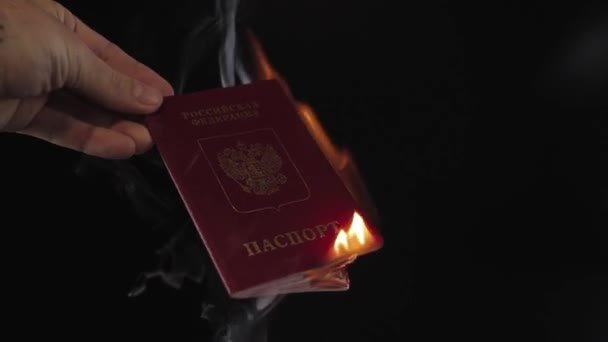«Времени больше нет»: россияне массово ищут пути для выезда из страны на фоне слухов о мобилизации / depositphotos