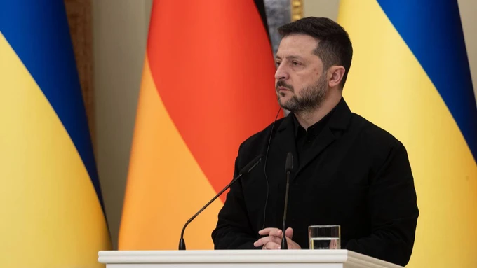 Zelenski: Kievul va opri atacurile asupra rafinăriilor rusești doar dacă Moscova încetează loviturile asupra energeticii ucrainene/pravda.com.ua
