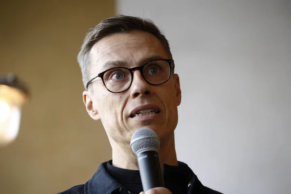 Președintele Finlandei și premierul Norvegiei au discutat la telefon cu Vladimir Putin/depositphotos