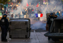 Во Франции сотни тысяч человек вышли на протесты: в Париже и Марселе вспыхнули столкновения / reuters.com